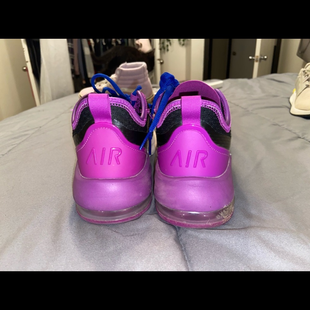 Nike air